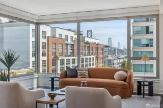 Photo #4: 424043070 Listing