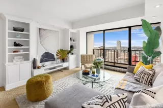 Photo #5: 424043398 Listing 