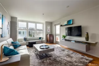 Photo #2: 424043808 Listing 