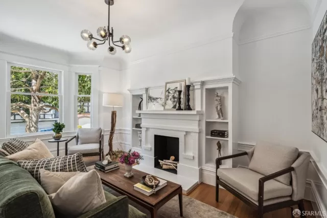 MLS: 424045506 Condo For Sale