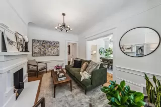 Photo #2: 424045506 Listing