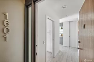 Photo #1: 424046174 Listing 