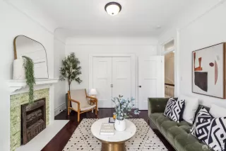 Photo #6: 424046180 Listing 