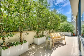 Photo #3: 424046587 Listing