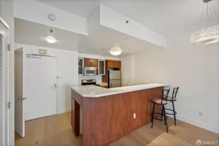 Photo #4: 424047951 Listing 