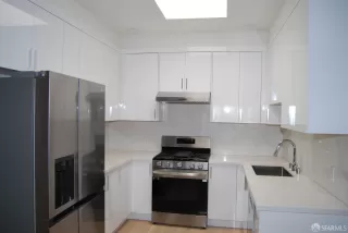 Photo #3: 424048272 Listing 