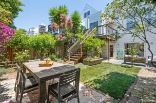 Photo #4: 424048301 Listing