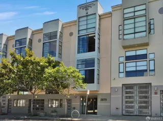 Photo #2: 424048395 Listing