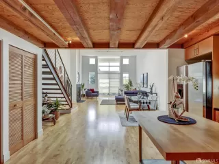 Photo #6: 424048395 Listing