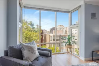 Photo #3: 424048621 Listing 