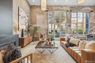 Photo #3: 424048833 Listing 