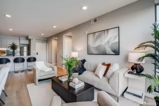 Photo #5: 424049446 Listing