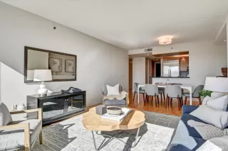Photo #3: 424049927 Listing