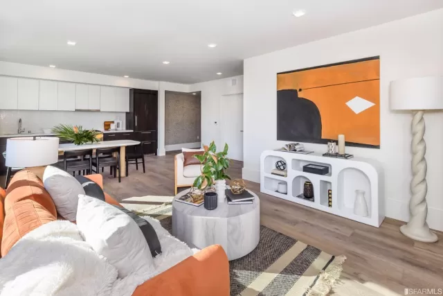 MLS: 424050182 Condo For Sale