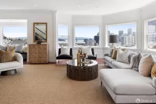 Photo #5: 424050228 Listing