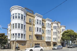 Photo #2: 424050333 Listing 