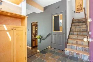 Photo #1: 424050739 Listing 