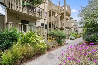 Photo #1: 424051053 Listing 