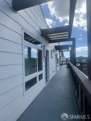 Photo #3: 424051905 Listing