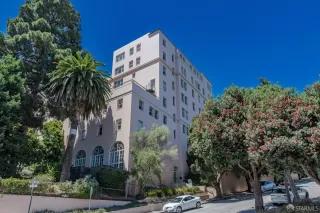 Photo #3: 424052546 Listing