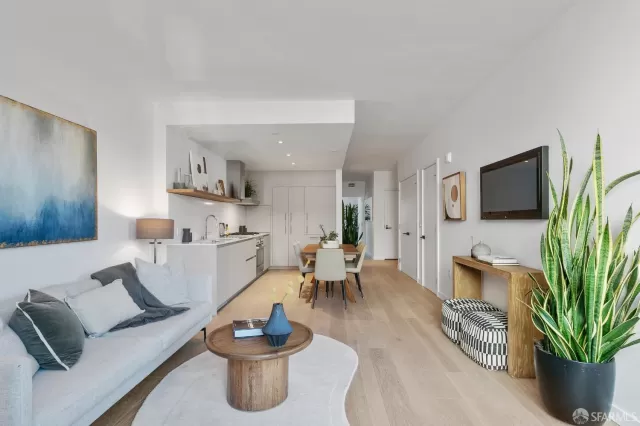 MLS: 424053027 Condo For Sale