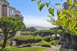 Photo #6: 424053125 Listing