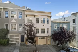 Photo #1: 424053353 Listing 