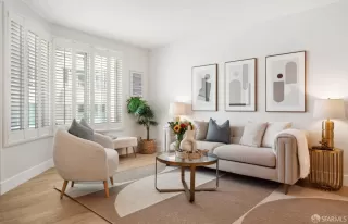 Photo #5: 424053429 Listing