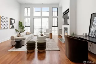 Photo #2: 424053678 Listing