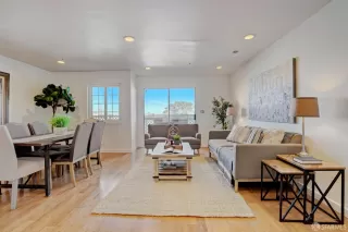 Photo #3: 424053749 Listing