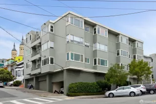 Photo #1: 424054038 Listing