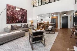 Photo #3: 424054423 Listing