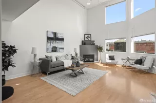 Photo #3: 424054621 Listing