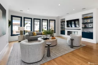 Photo #1: 424054795 Listing 