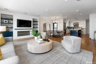 Photo #3: 424054795 Listing 