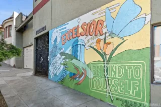 Photo #3: 424055151 Listing