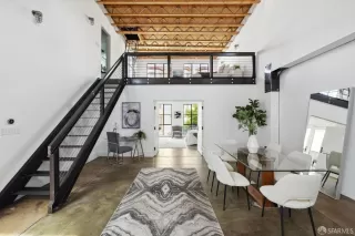 Photo #3: 424055194 Listing