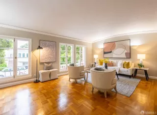 Photo #2: 424055772 Listing