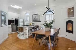 Photo #1: 424056995 Listing