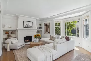 Photo #3: 424057627 Listing