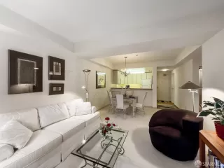 Photo #5: 424058303 Listing