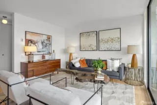 Photo #6: 424058731 Listing