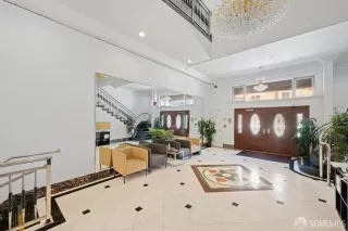 Photo #2: 424058816 Listing