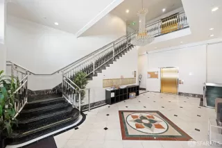 Photo #3: 424058816 Listing