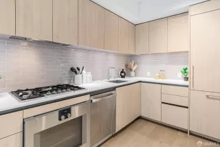 Photo #6: 424059122 Listing 