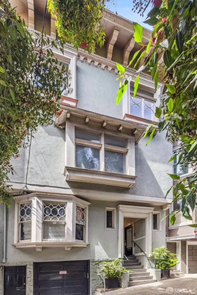 MLS: 424059176 Condo For Sale