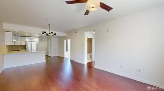 Photo #4: 424059440 Listing