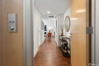 Photo #5: 424059873 Listing