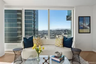 Photo #4: 424059886 Listing