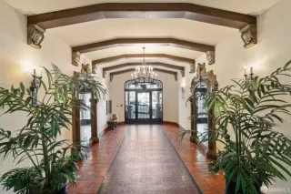 Photo #2: 424059987 Listing